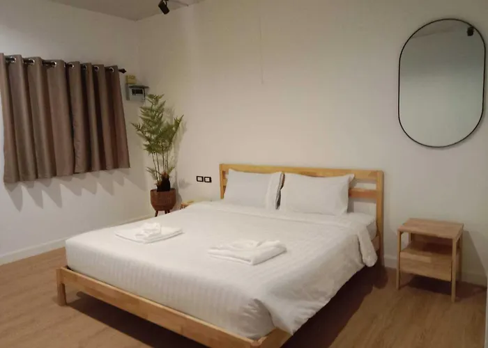 Rq Phuket Patong Beach By Collection O