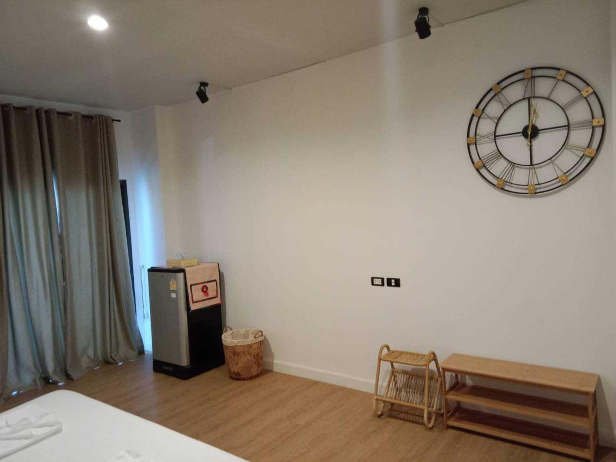 Rq Phuket By Collection O Hotel